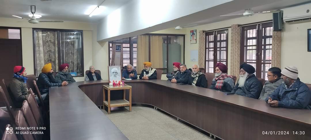 Discussion on the 154th birth anniversary of Baba Sohan Singh Bhakna in Desh Bhagat Memorial Hall
